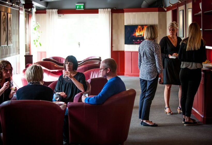 酒店 Lumber & Karle