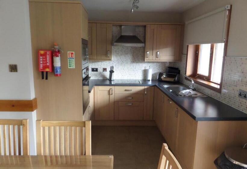 Отель Macdonald Spey Valley Resort