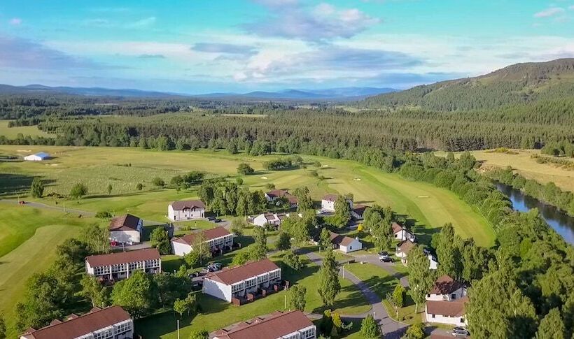 Отель Macdonald Spey Valley Resort