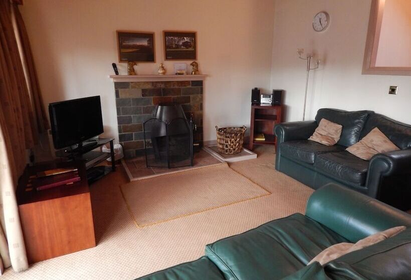 Отель Macdonald Spey Valley Resort