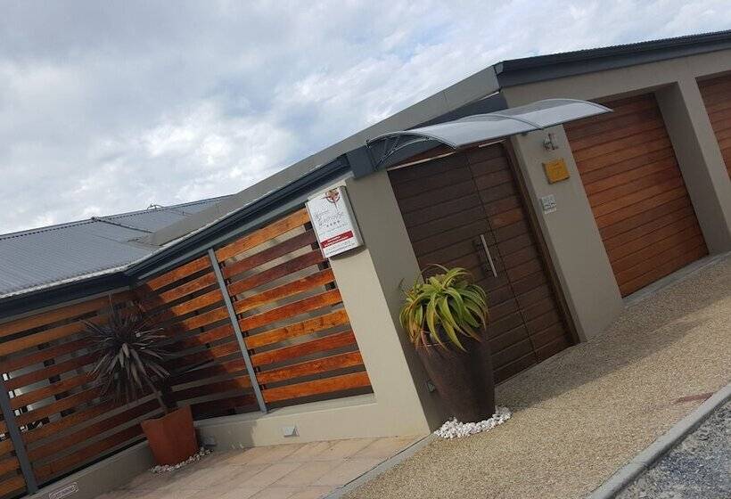 فندق Mariner Guesthouse & Villa