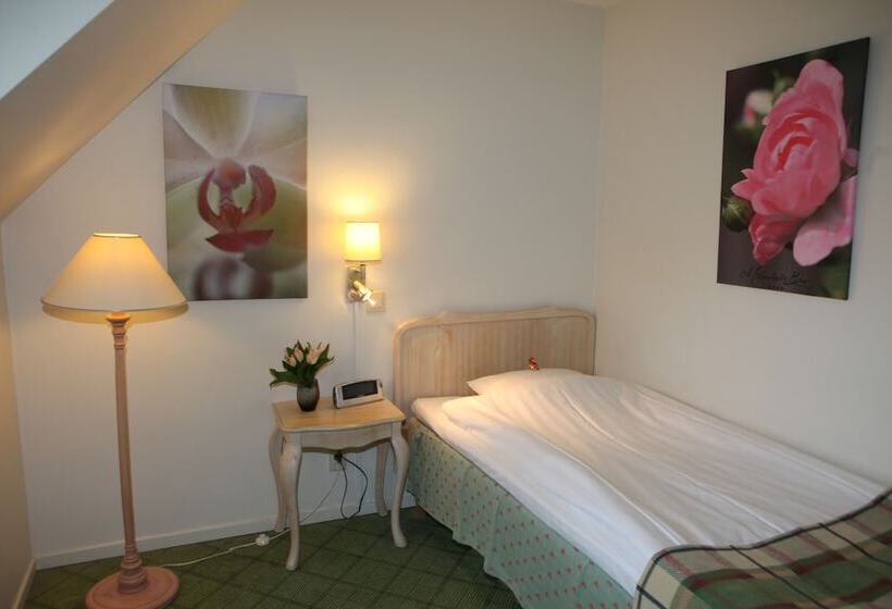 ホテル Molndals Bro