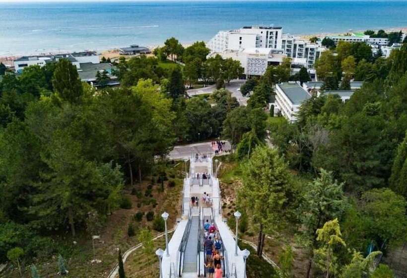 בית מלון כפרי Orchidea Park All Inclusive