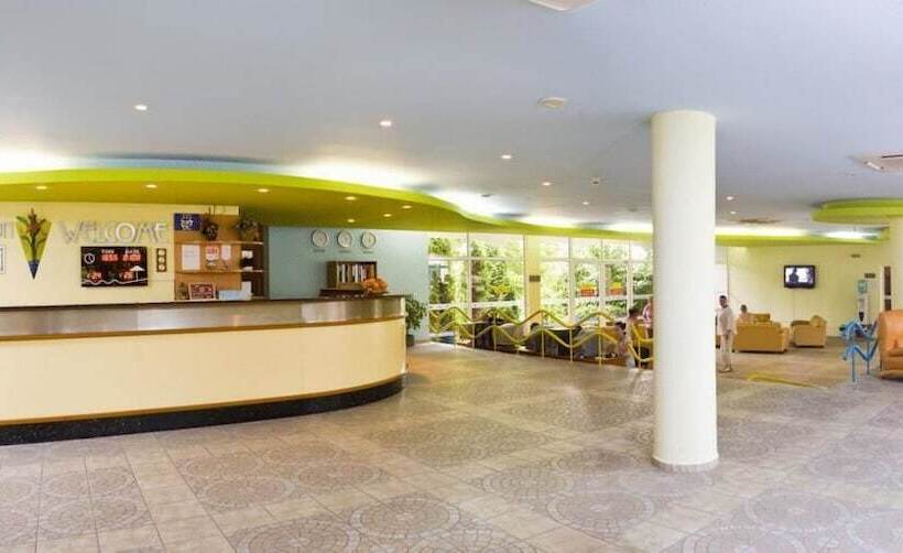 בית מלון כפרי Orchidea Park All Inclusive