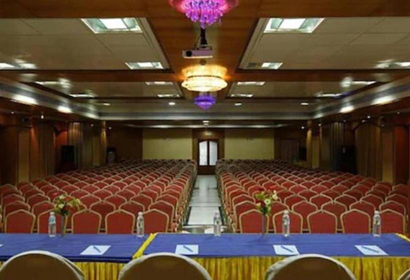 Fabhotel Prime Chennai Deluxe