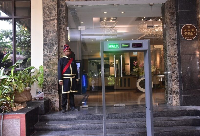 فندق Pal Heights