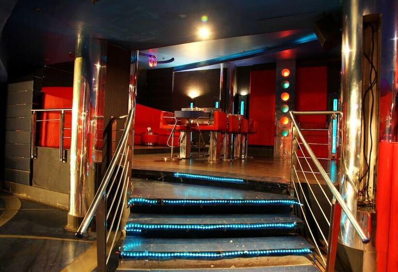 فندق Pal Heights