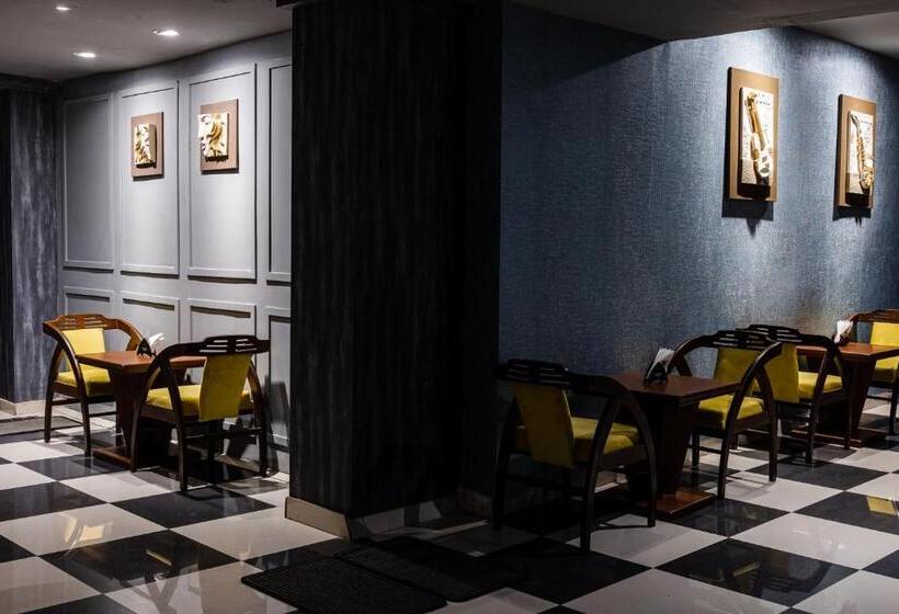 فندق Pal Heights