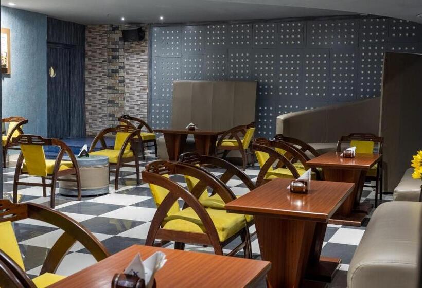 فندق Pal Heights