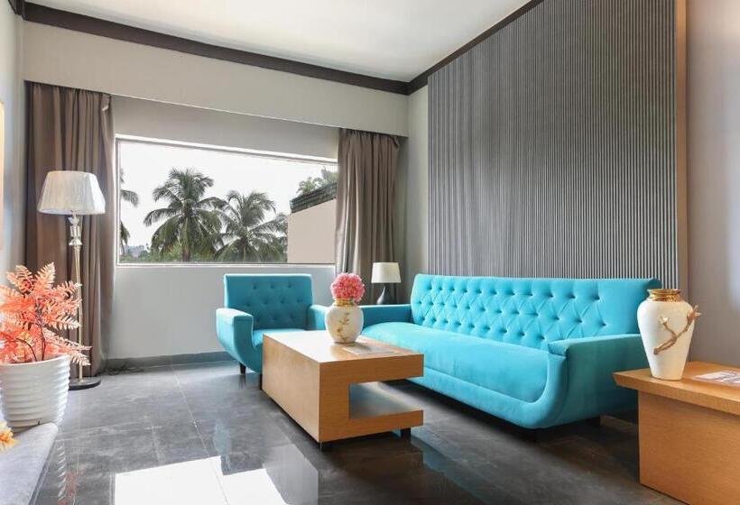 فندق Pal Heights