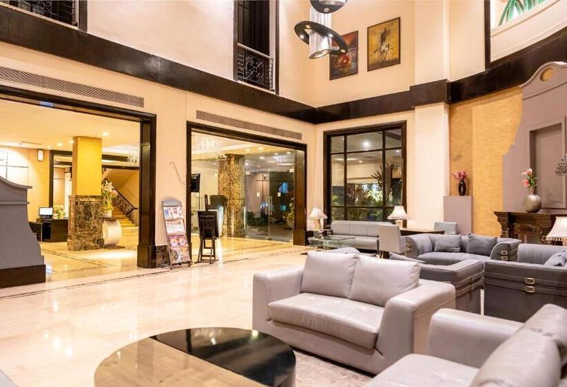 فندق Pal Heights