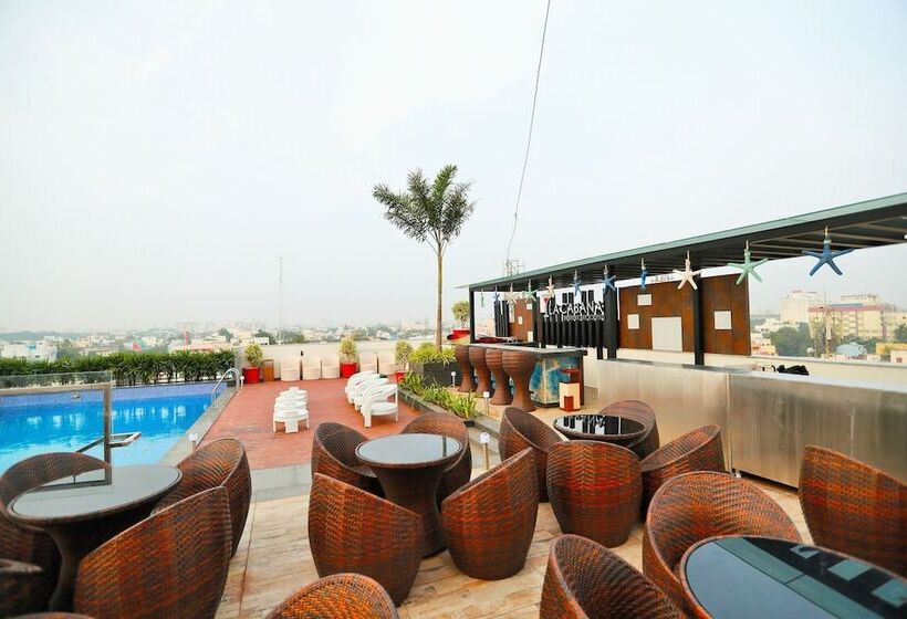 Отель Park Elanza Chennai