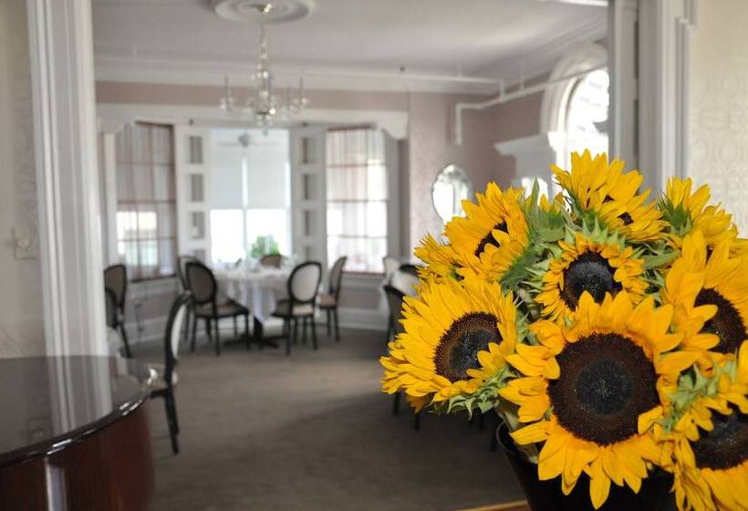 酒店 Peter Shields Inn & Restaurant