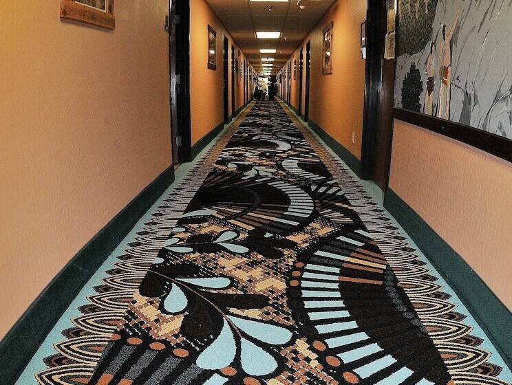 Prospector Hotel & Casino