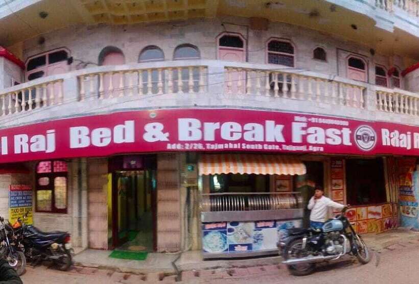 酒店 Raj Bed & Breakfast