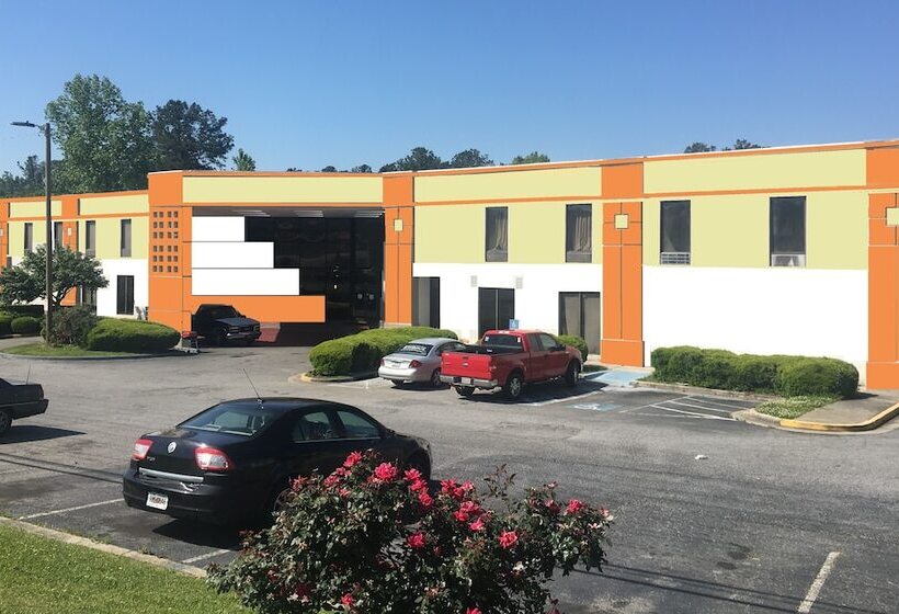 ホテル Red Carpet Inn Macon