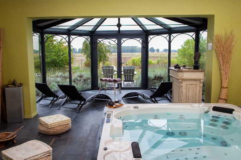 Отель Domaine De Bellevue, The Originals Relais