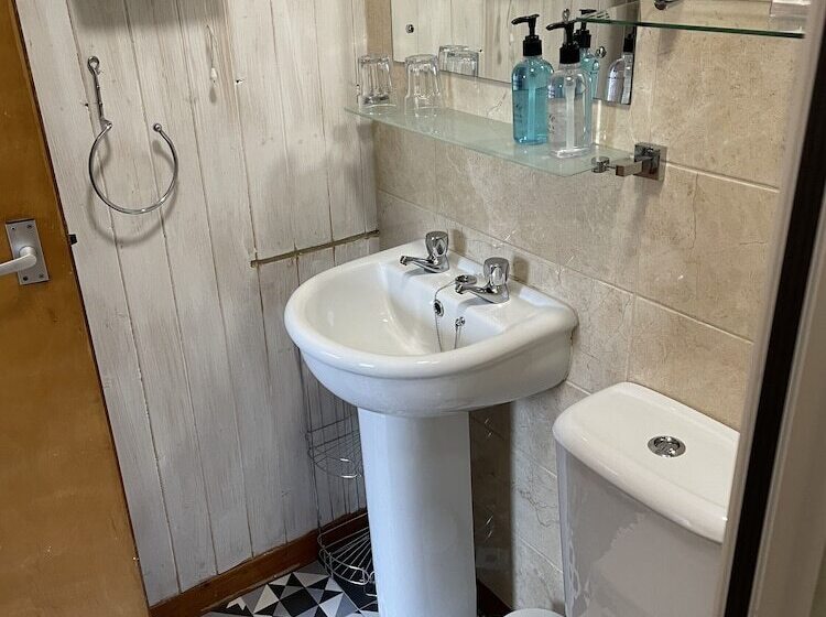 호텔 Royston Guest House Inverness