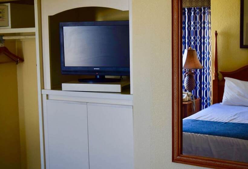 酒店 Schooner Ii Beach And Racquet Club