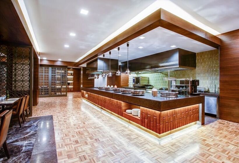 هتل Sheraton Grand Samsun