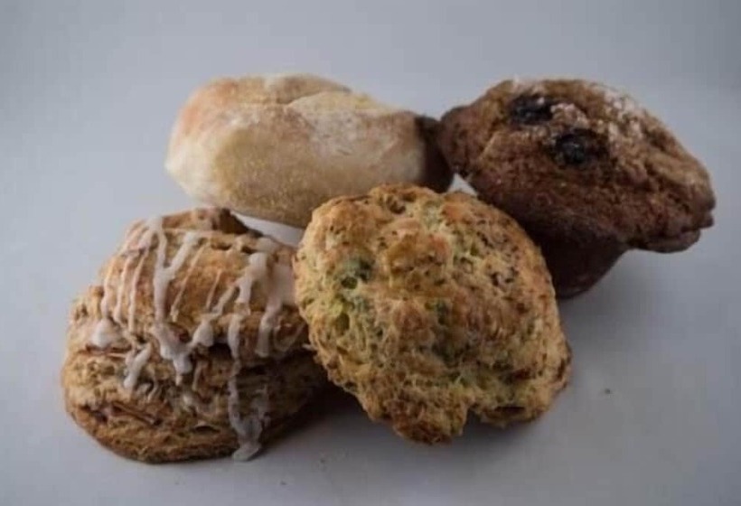 فندق Spinnakers Brewpub & Guesthouses