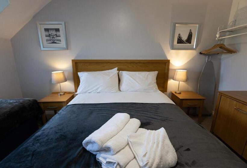 בית מלון כפרי The Angel