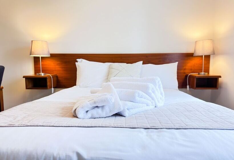 בית מלון כפרי The Angel