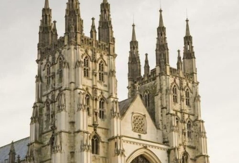 ホテル The Coach House