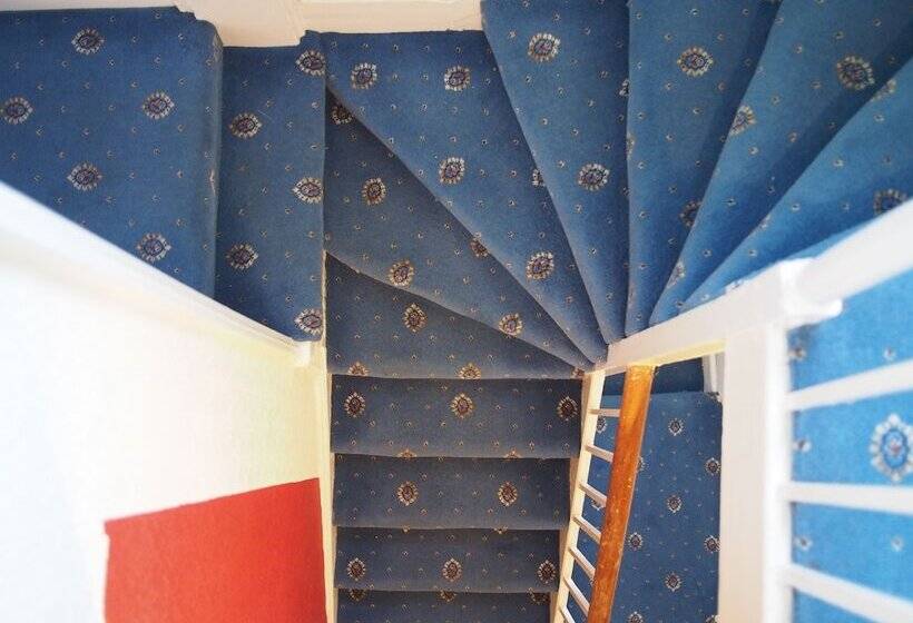 ホテル The Coach House