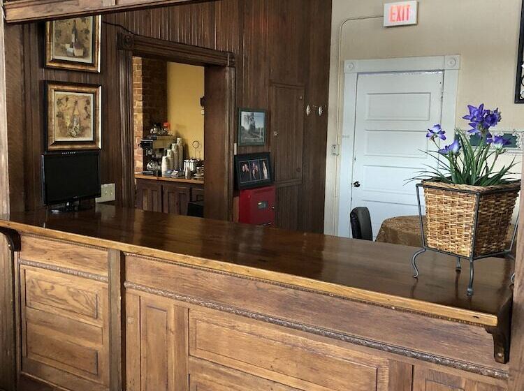 The Courtland Hotel & Spa