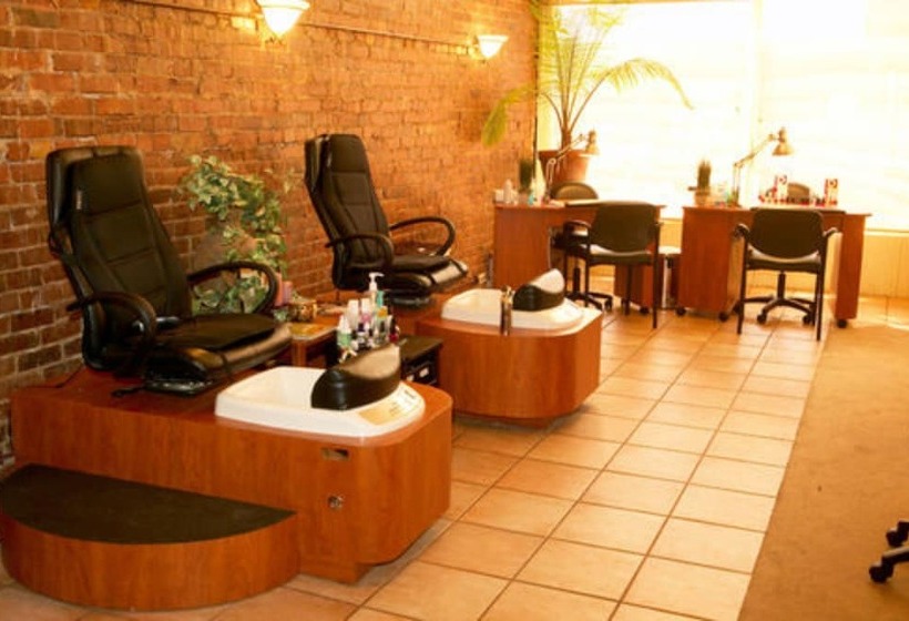 The Courtland Hotel & Spa