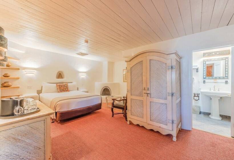 ホテル The Historic Taos Inn