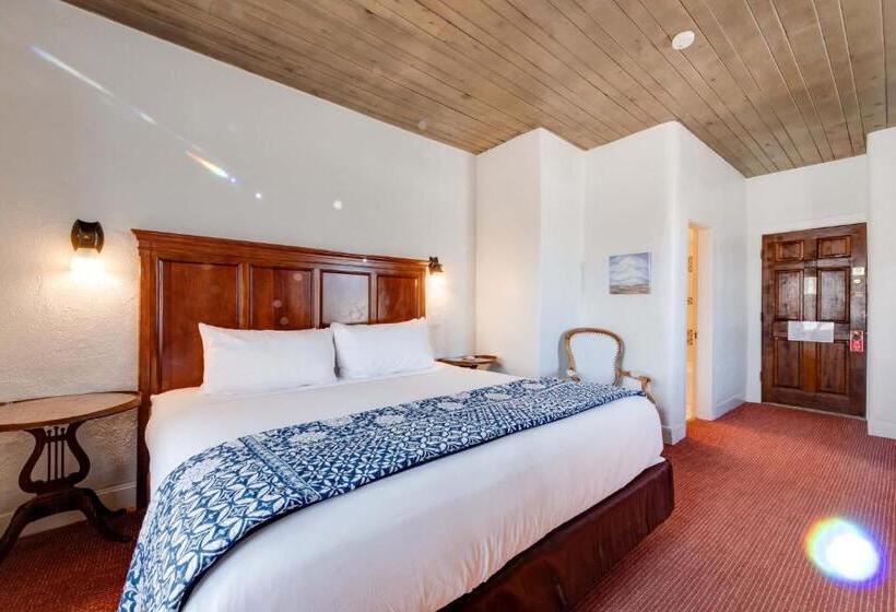 ホテル The Historic Taos Inn