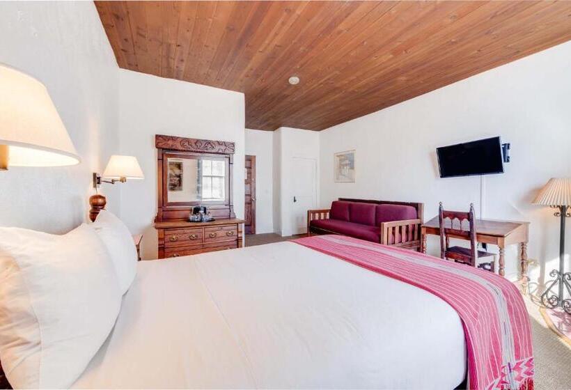 ホテル The Historic Taos Inn