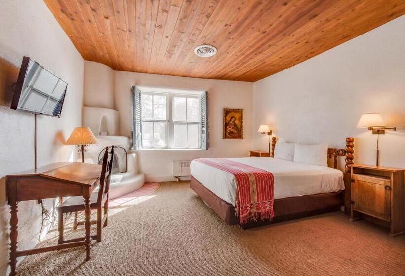 ホテル The Historic Taos Inn
