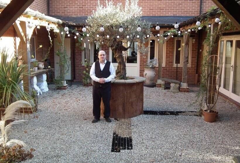 ホテル The Kingsley At Eversley