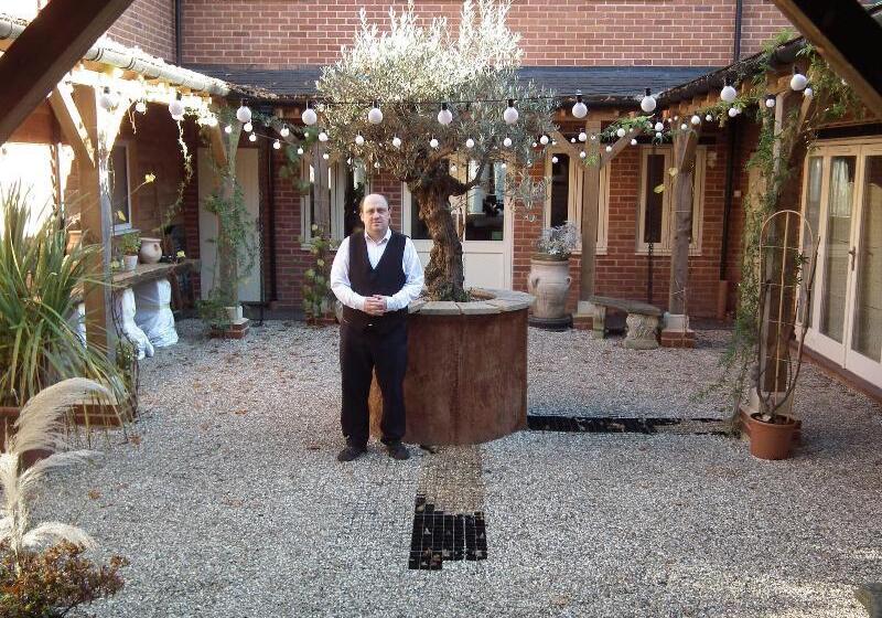 ホテル The Kingsley At Eversley