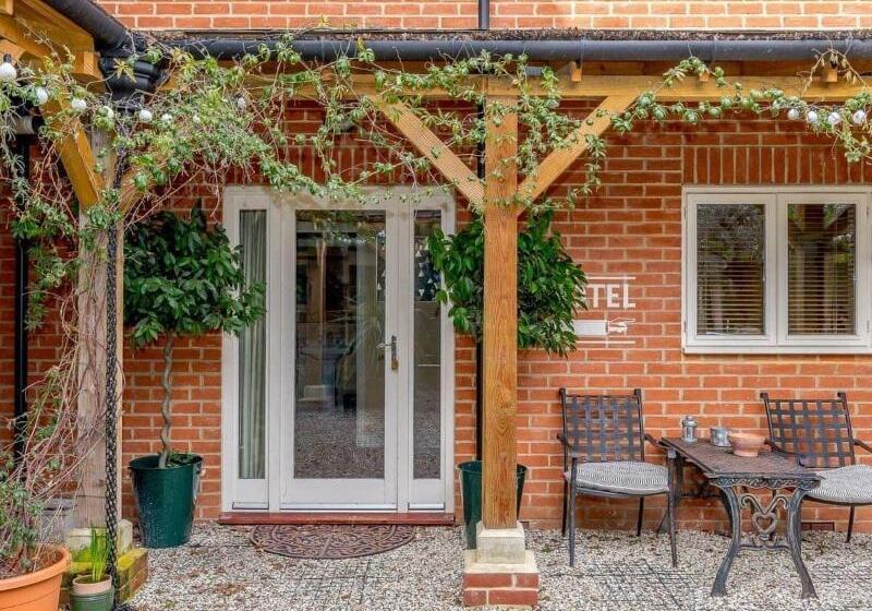 ホテル The Kingsley At Eversley