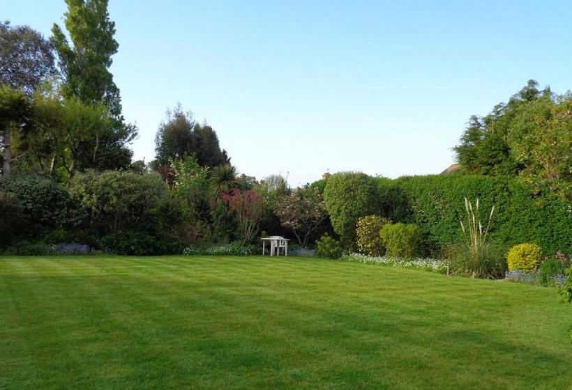 בית מלון כפרי The Long Range