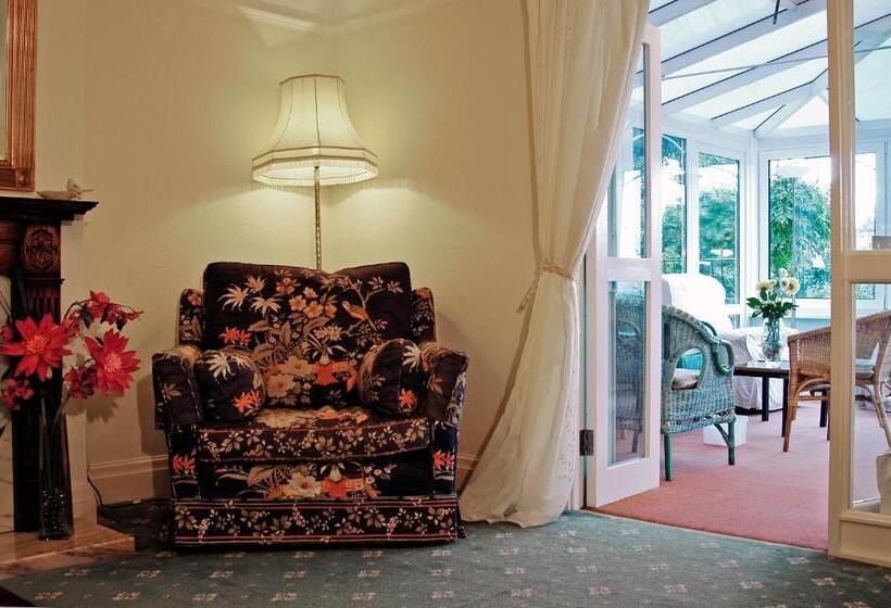 בית מלון כפרי The Long Range