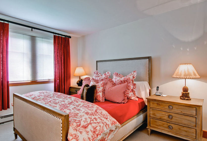 فندق The Meadows Townhomes