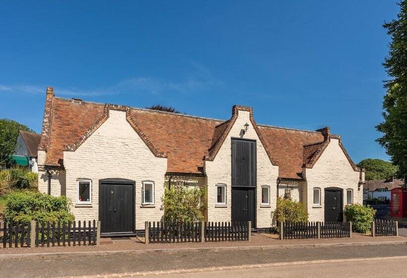 Отель Woolpack Inn