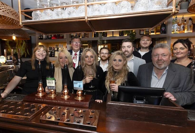 Отель Woolpack Inn