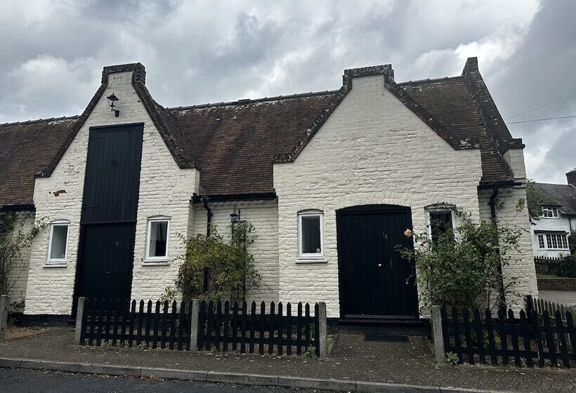 Отель Woolpack Inn