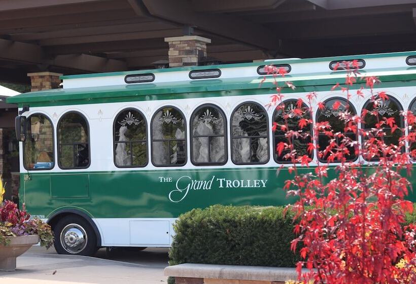 هتل Timber Ridge Lodge And Waterpark