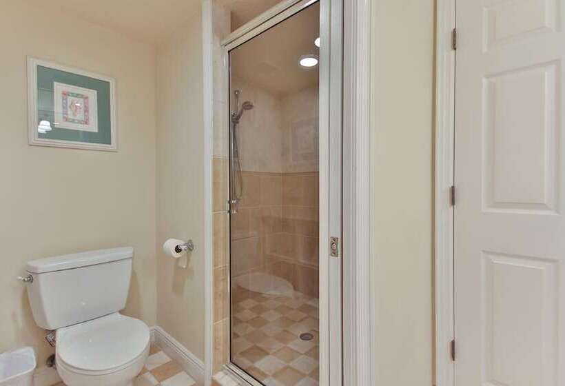 فندق Tortuga Inn Beach Resort