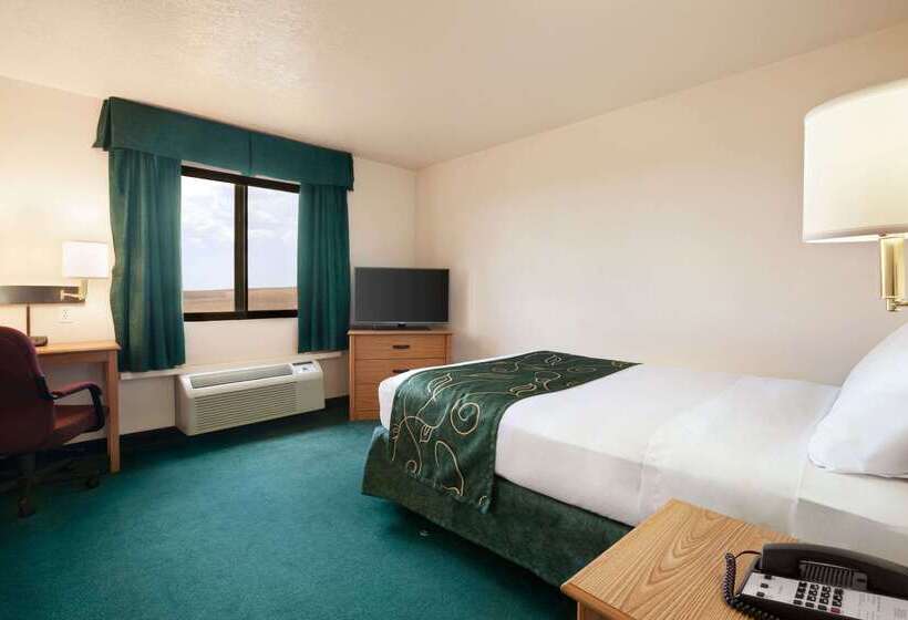 فندق Travelodge By Wyndham Vaughn