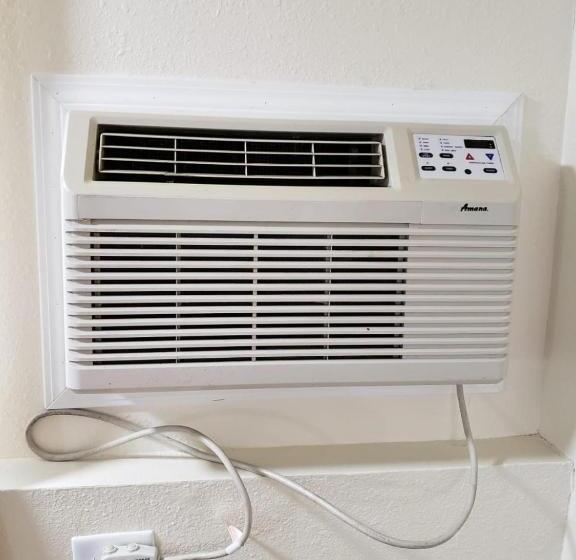 Отель Value Inn & Suites Salina