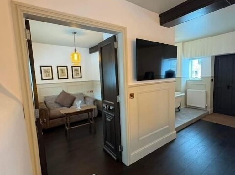 Отель Woolpack Inn