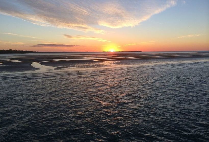 Jade Waters Luxury Apartments